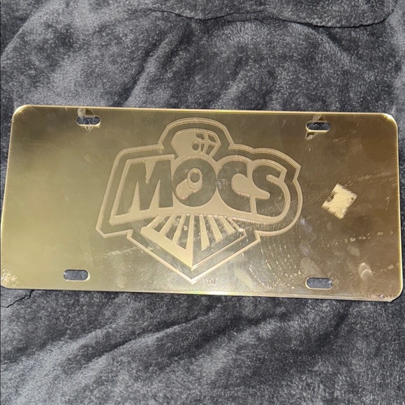 Craftique Accessories - Gold UTC Mocs License Plate